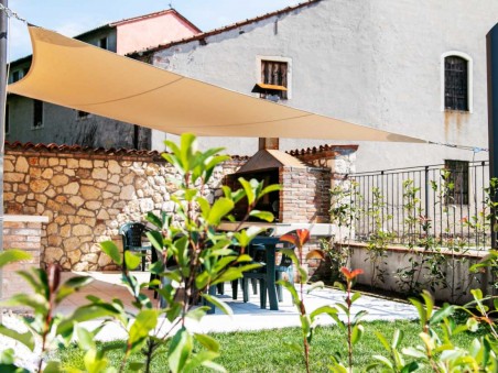 Saill Impermeable: Toldo Vela Alta Calidad Corte Cross-Cut