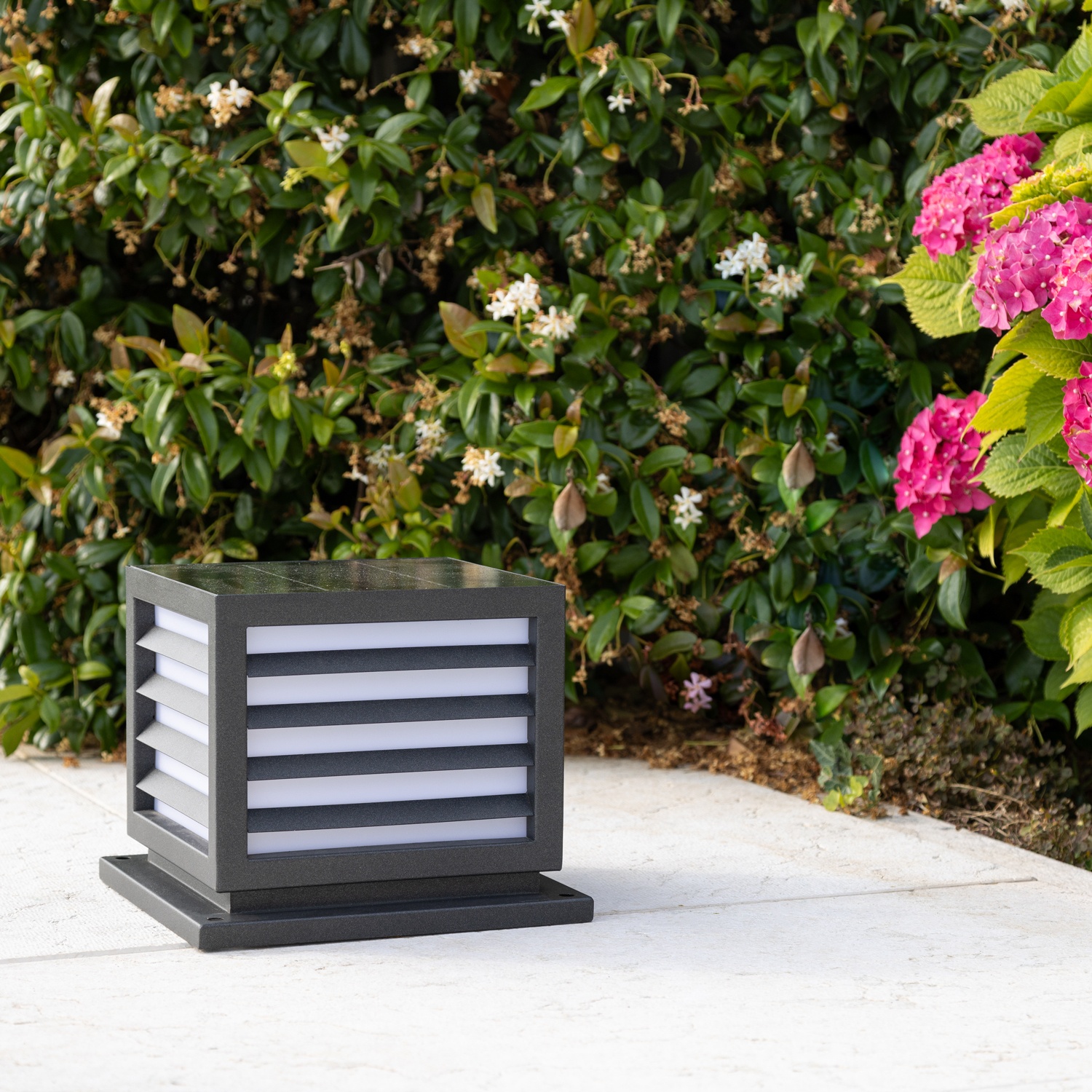 Solar QUB: Lámpara cubo - Descubra los Nuevos Focos de Suelo Solar QUB: Lámpara cubo - Descubra los Nuevos Focos de Suelo
