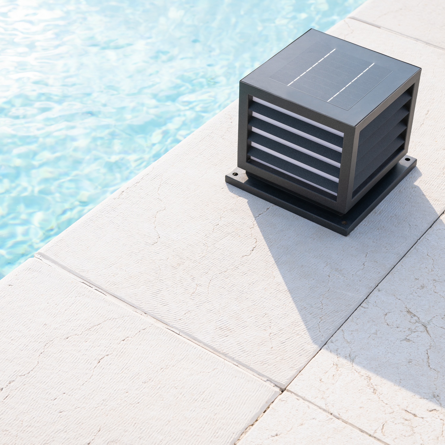Solar QUB: Lámpara cubo - Descubra los Nuevos Focos de Suelo Solar QUB: Lámpara cubo - Descubra los Nuevos Focos de Suelo