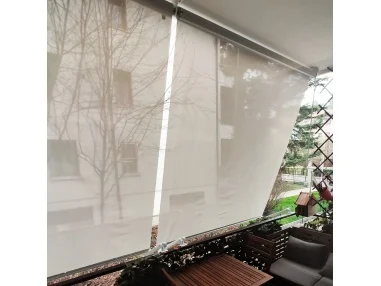 Easy Roll 2.0 A Medida - Toldo vertical con ojales y brazos