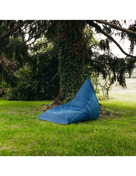 Randa: El Único asiento Puff con Diseño Radial para exteriores e interiores