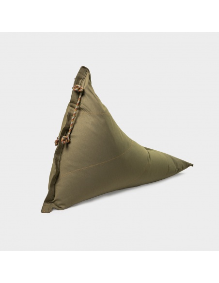 Randa: El Único asiento Puff con Diseño Radial para exteriores e interiores