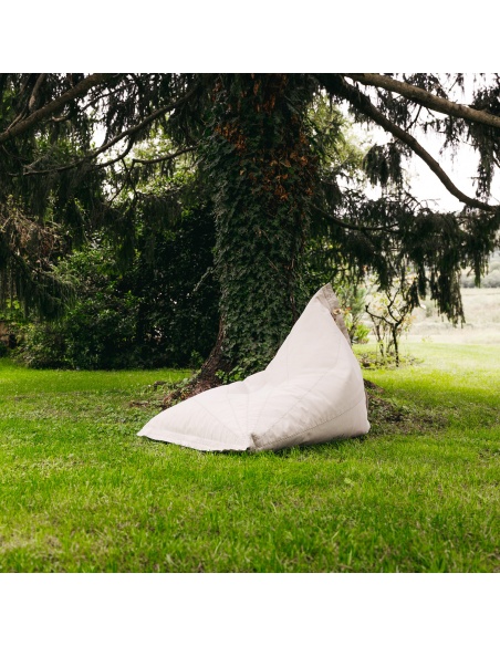 Randa: El Único asiento Puff con Diseño Radial para exteriores e interiores