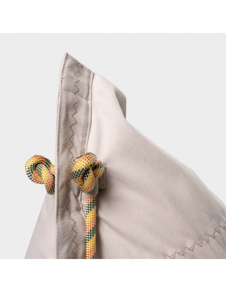 Randa: El Único asiento Puff con Diseño Radial para exteriores e interiores