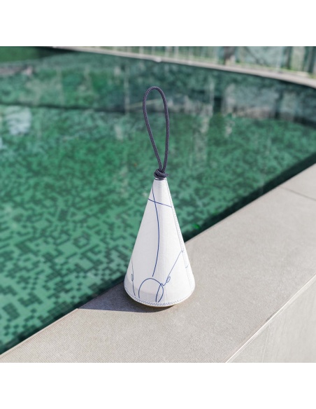 Lámpara Cala: Diseño Náutico, Luz Regulable, 143 Horas de Batería