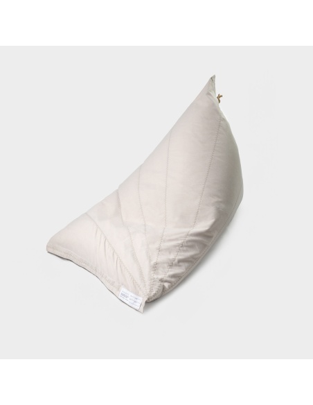 Randa: El Único asiento Puff con Diseño Radial para exteriores e interiores