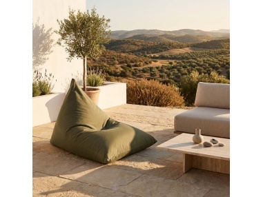 Thera: Puff Exterior Impermeable y Puff Diseño Italiano