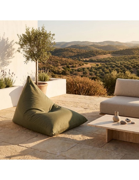 Thera: Puff Exterior Impermeable y Puff Diseño Italiano