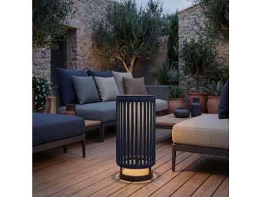 Filara: lámpara solar diseño para jardín y exterior moderno