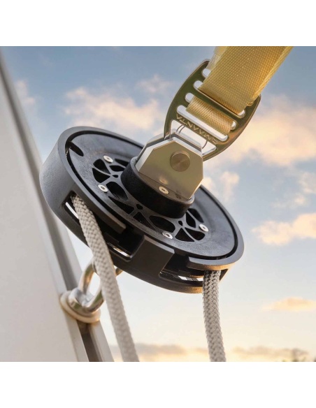 EZ Furl – Sistema Enrollable Universal para Toldos Vela