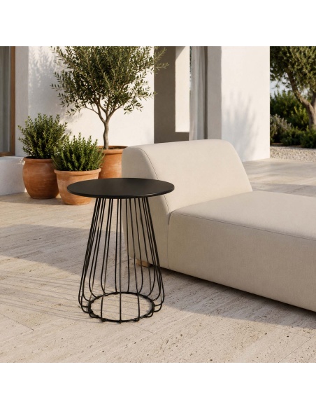 Plaka: Mesa Bistró de Exterior de Diseño en Varilla de Hierro