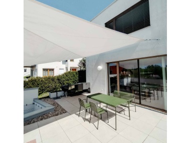 Solaria Impermeable: Nuestro Mejor Toldo Vela con Corte Radial Made in Italy
