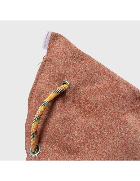 Thera Maxi: puff XL de exterior en bouclé, resistente a lluvia y UV