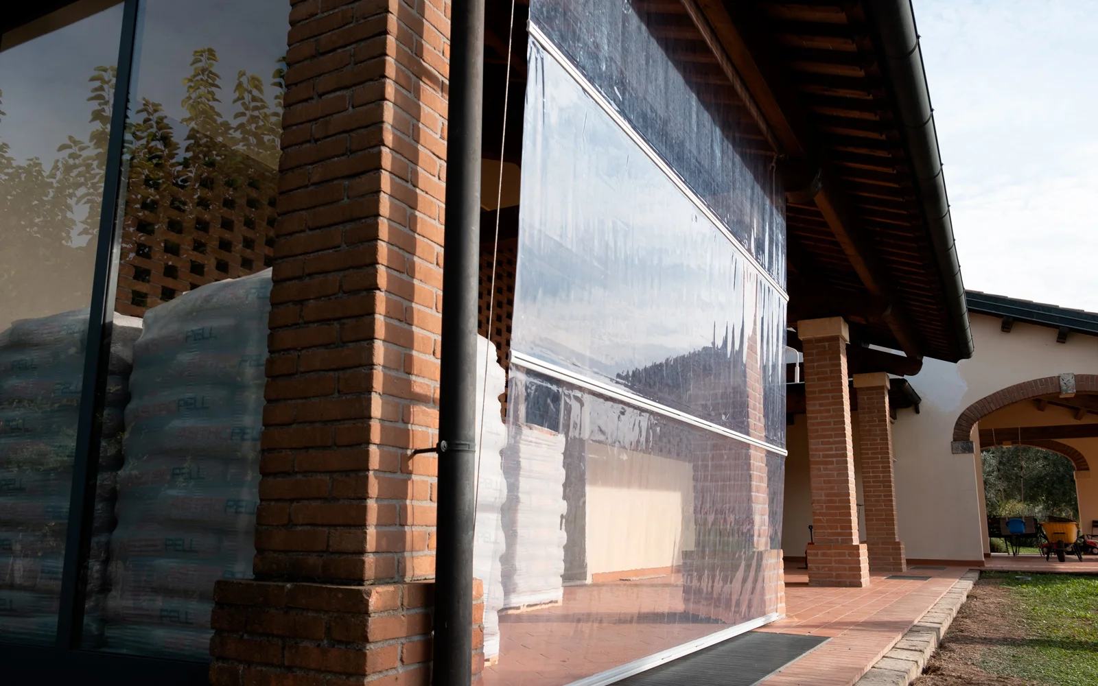 Toldo Vertical guiado Screen 4500 3% transparencia