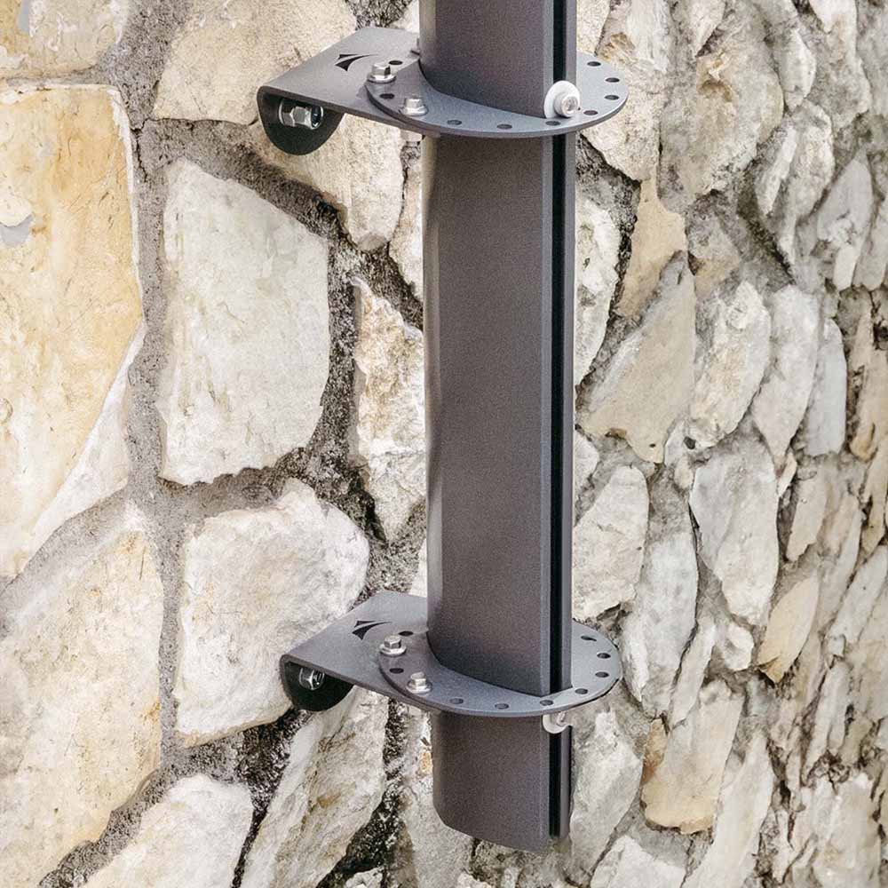 pole-with-wall-anchor