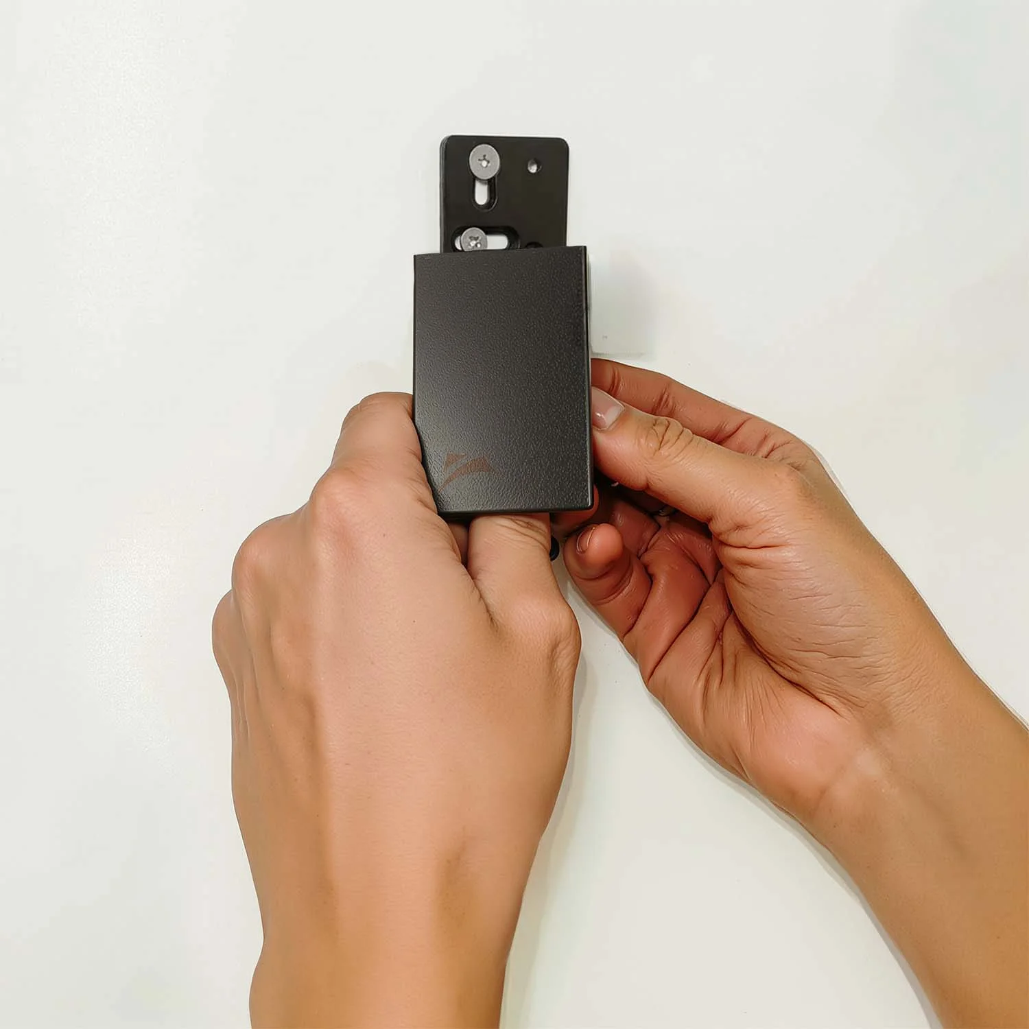 Esquema montaje en pared - vista lateral